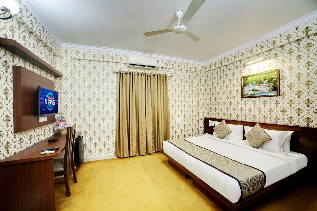 The Liverpool Blue Hotels Bangalore Luaran gambar